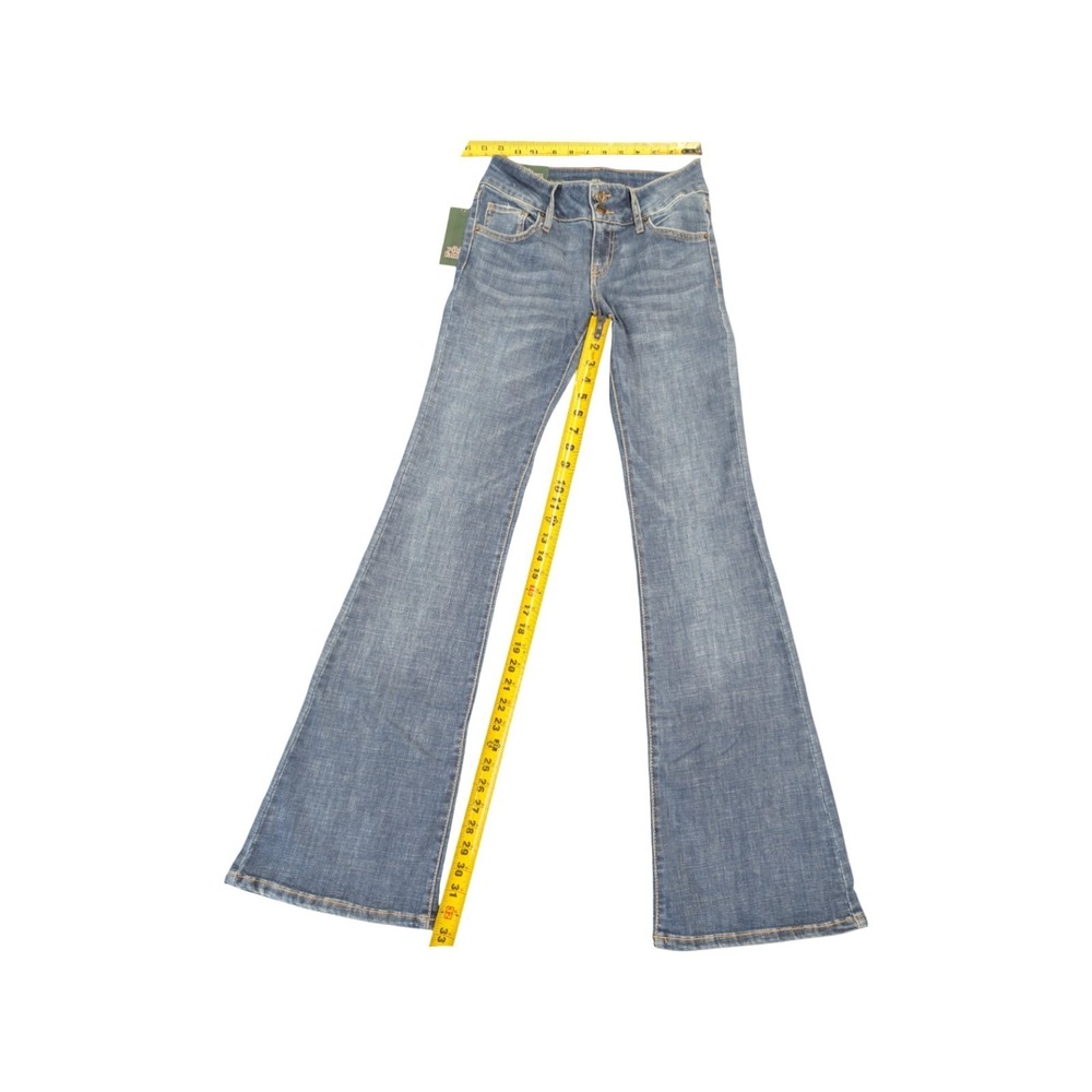 ⭐B9 Wild Fable Low Rise Flare Jeans Medium-wash High Stretch Size 6 / 33" Inseam